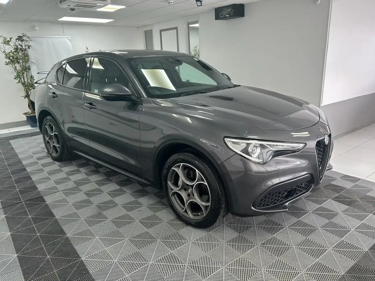 2022-alfa-romeo-stelvio-20-sprint-197bhp-big-49