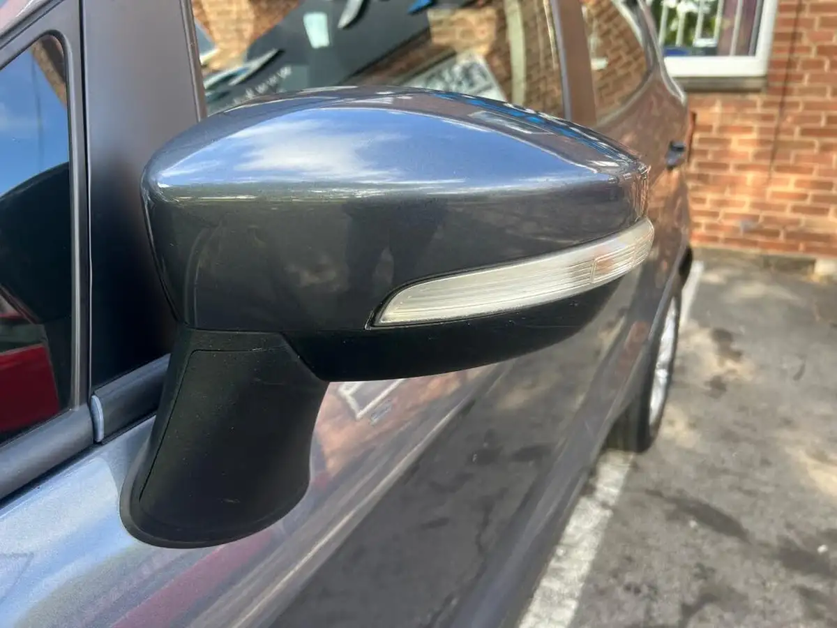 2017-ford-ecosport-10t-zetec-125ps-ss-big-24
