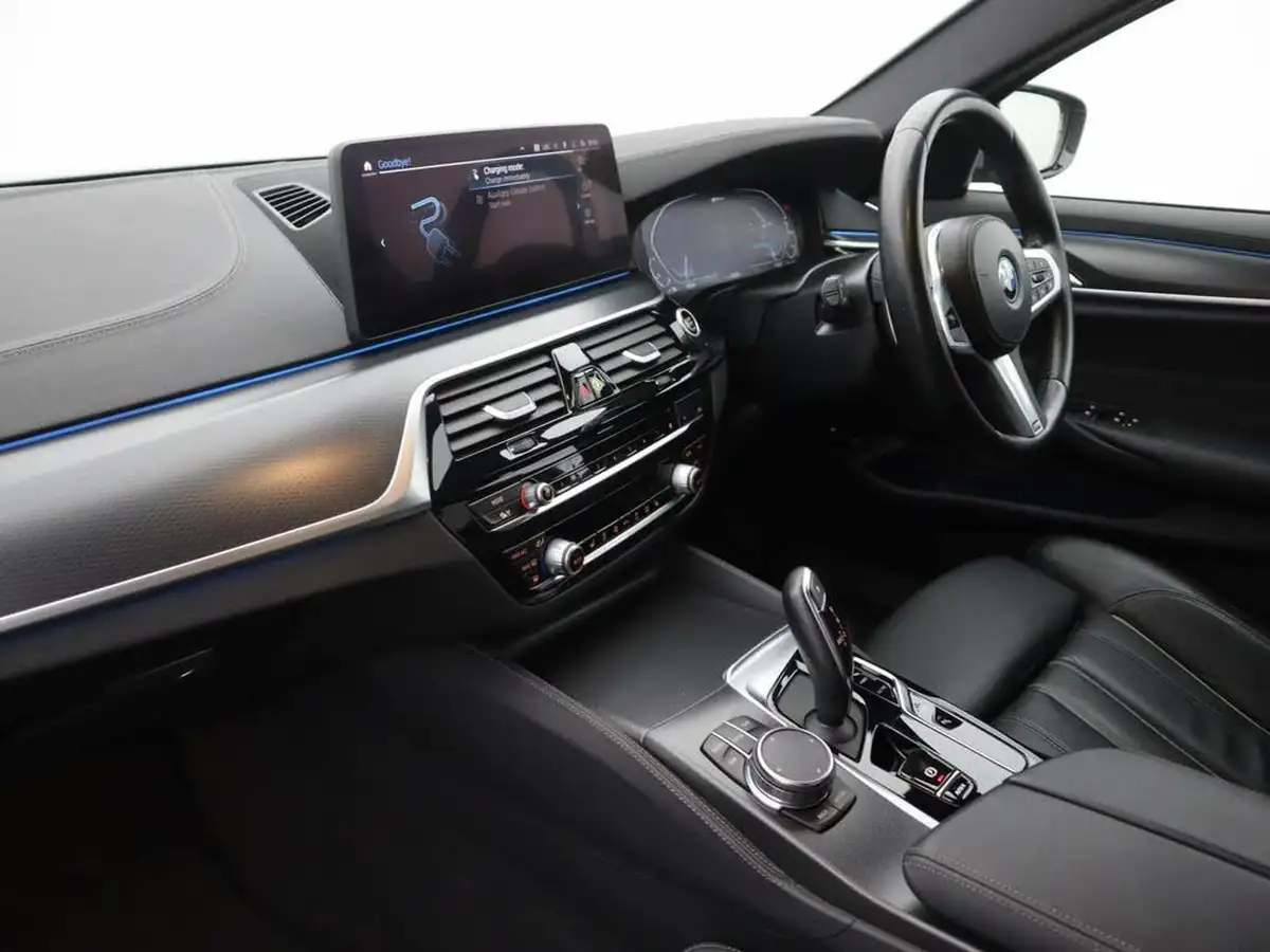 2022-bmw-5-series-20-530e-m-sport-saloon-4d-big-8