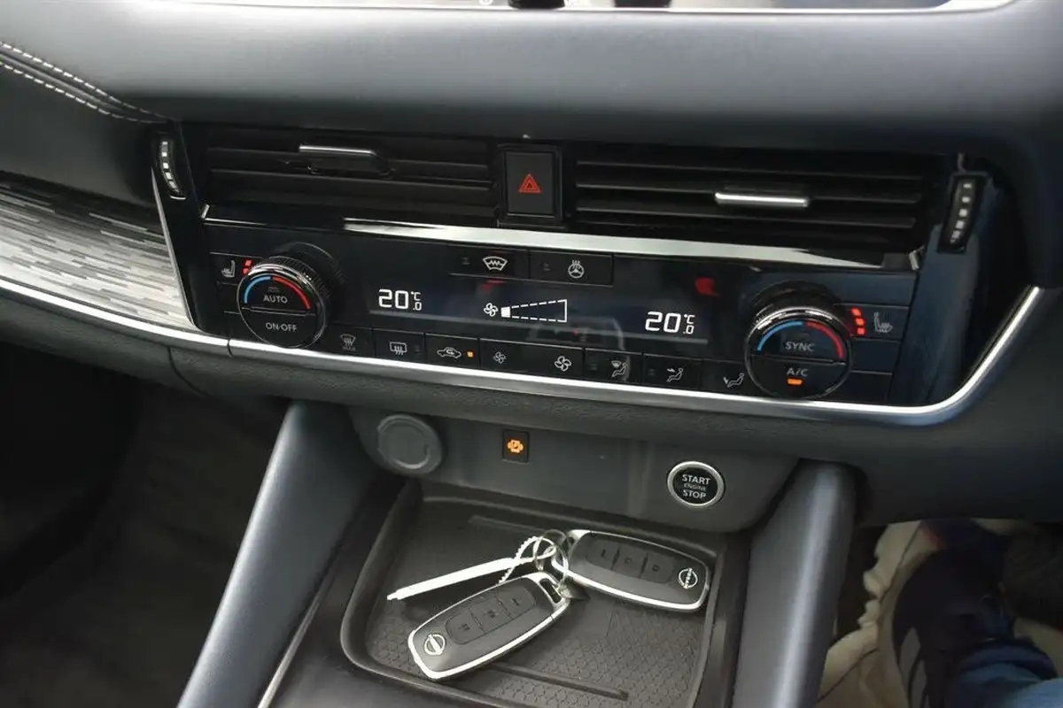 2022-nissan-qashqai-13-dig-t-tekna-158ps-xtronic-big-21