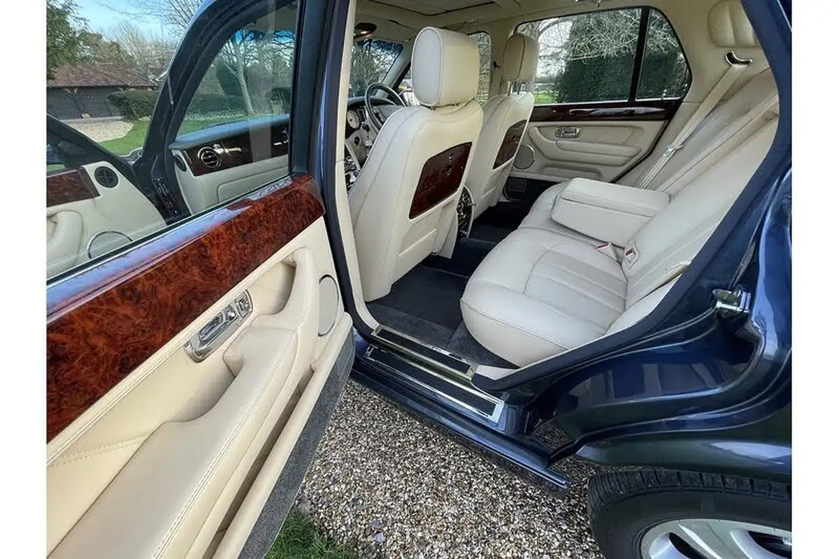 2008-bentley-arnage-68-r-big-21
