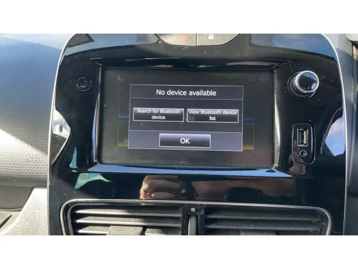 2019-renault-clio-09-tce-iconic-90ps-big-38