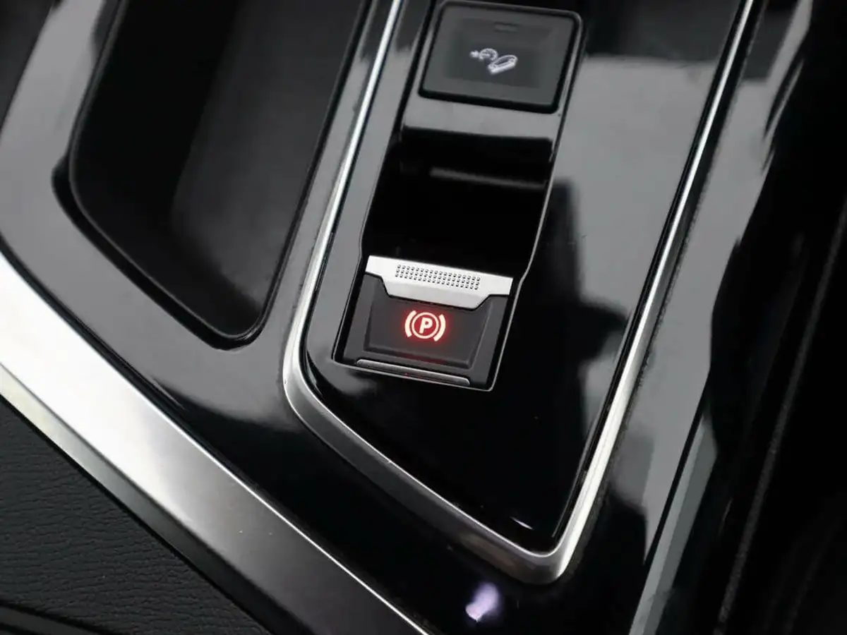 2024-peugeot-5008-suv-15-bluehdi-gt-130ps-big-24