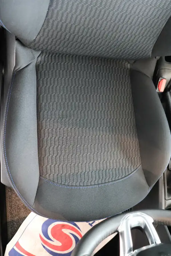 2019-peugeot-208-12-puretech-signature-big-20