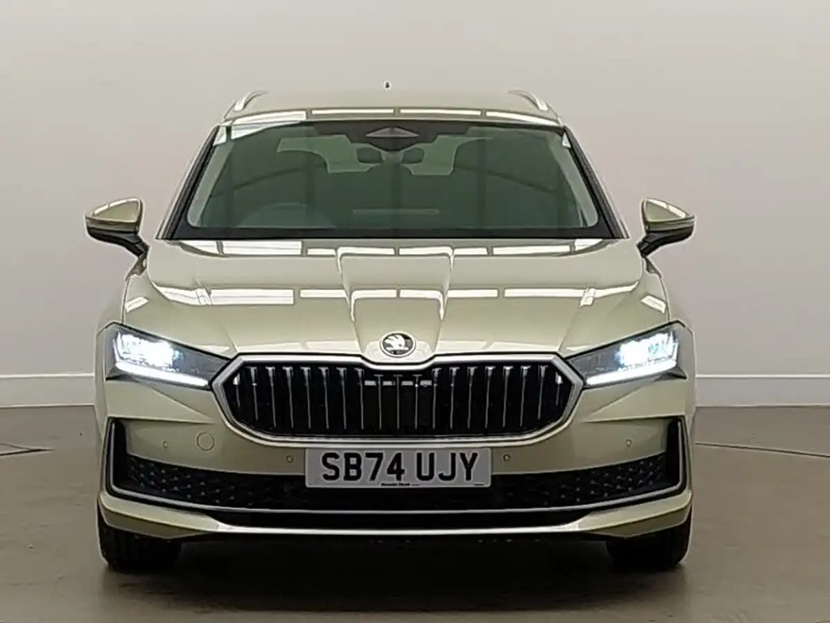 2024-skoda-superb-15-tsi-e-tec-se-technology-estate-big-11