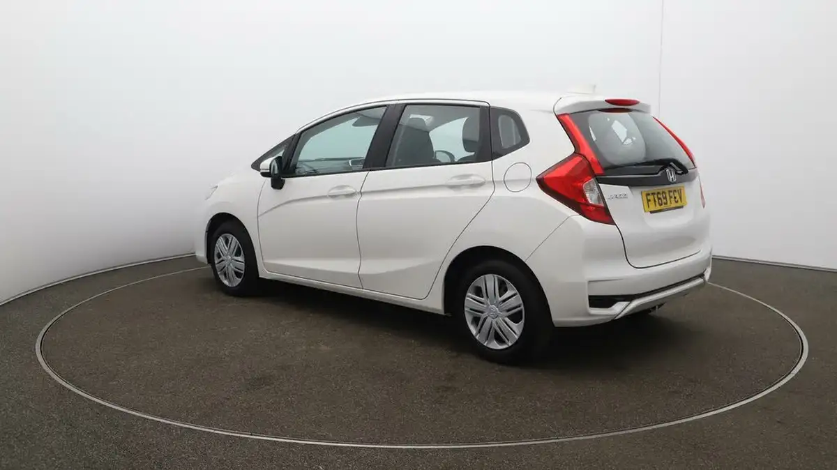 2020-honda-jazz-13-i-vtec-s-big-5
