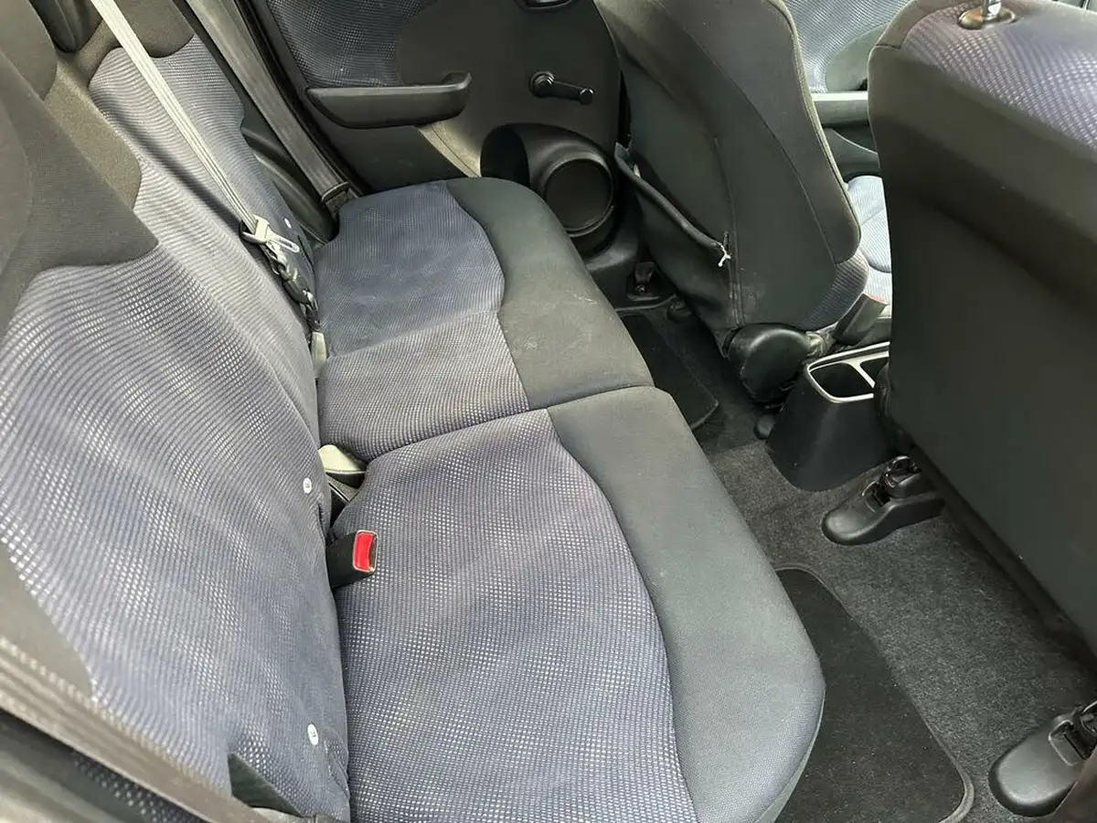2014-honda-jazz-12-s-big-18