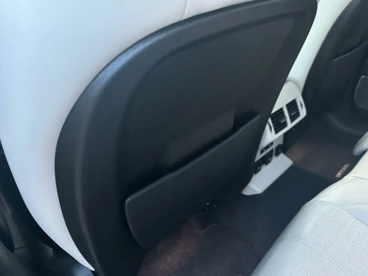 2018-land-rover-range-rover-velar-20-d240-r-dynamic-hse-big-36