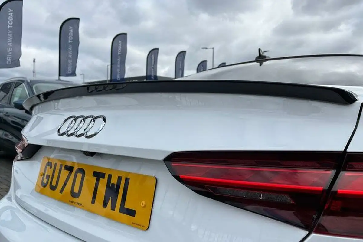 2020-audi-a5-20-35-tdi-s-line-163ps-coupe-2d-big-39