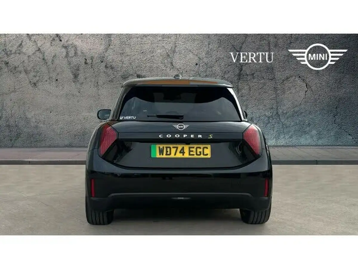 2024-mini-cooper-e-cooper-se-exclusive-big-14