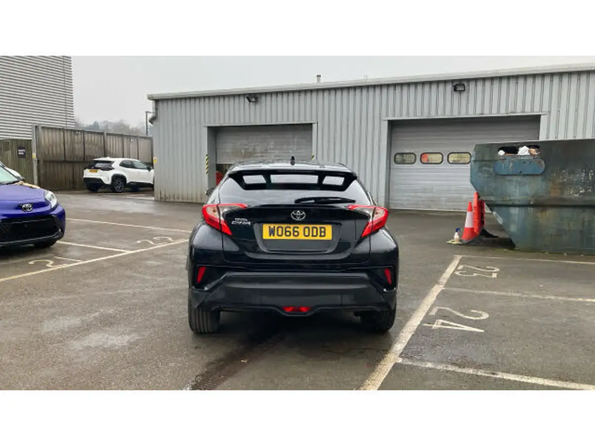 2017-toyota-c-hr-12-excel-big-18