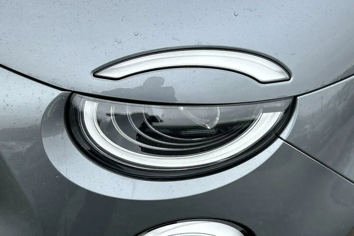2021-fiat-500-e-la-prima-big-19