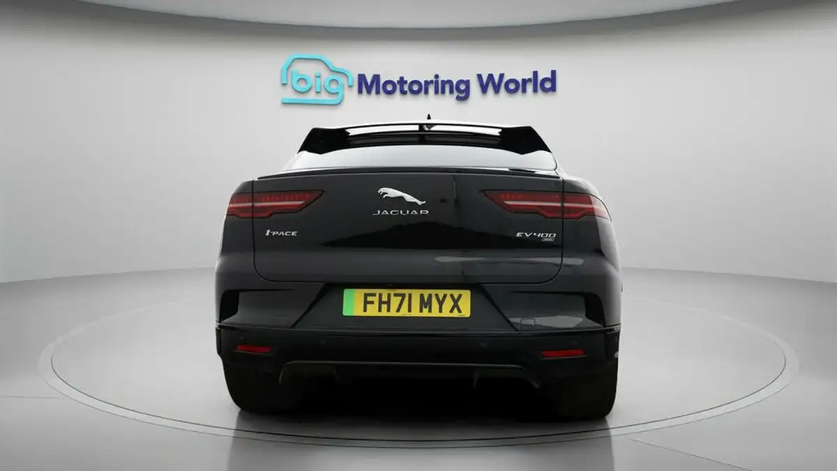 2021-jaguar-i-pace-ev400-hse-big-6