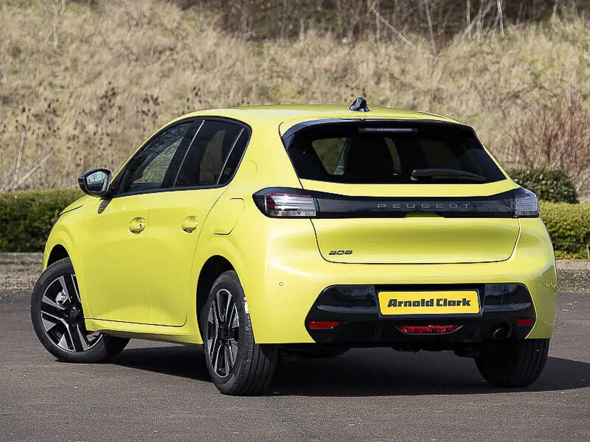 2025-peugeot-208-12-puretech-allure-big-1