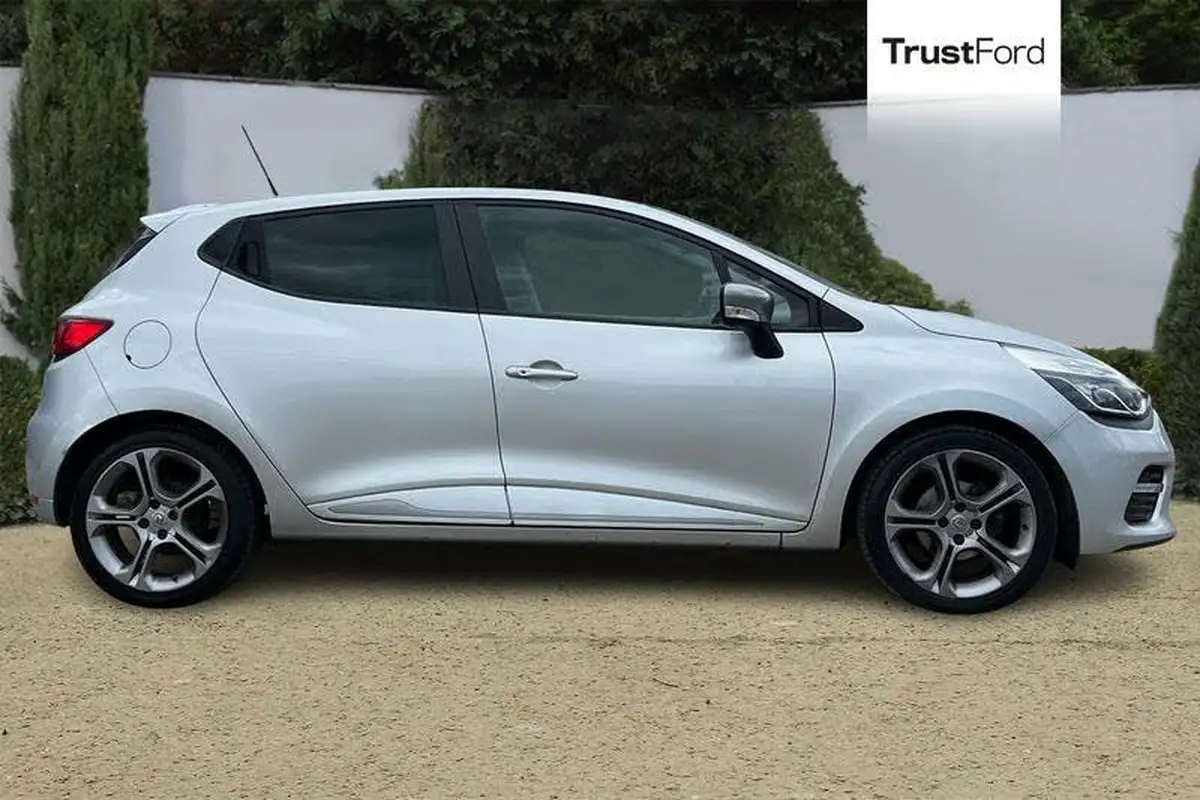 2016-renault-clio-09-tce-dynamique-s-nav-big-2