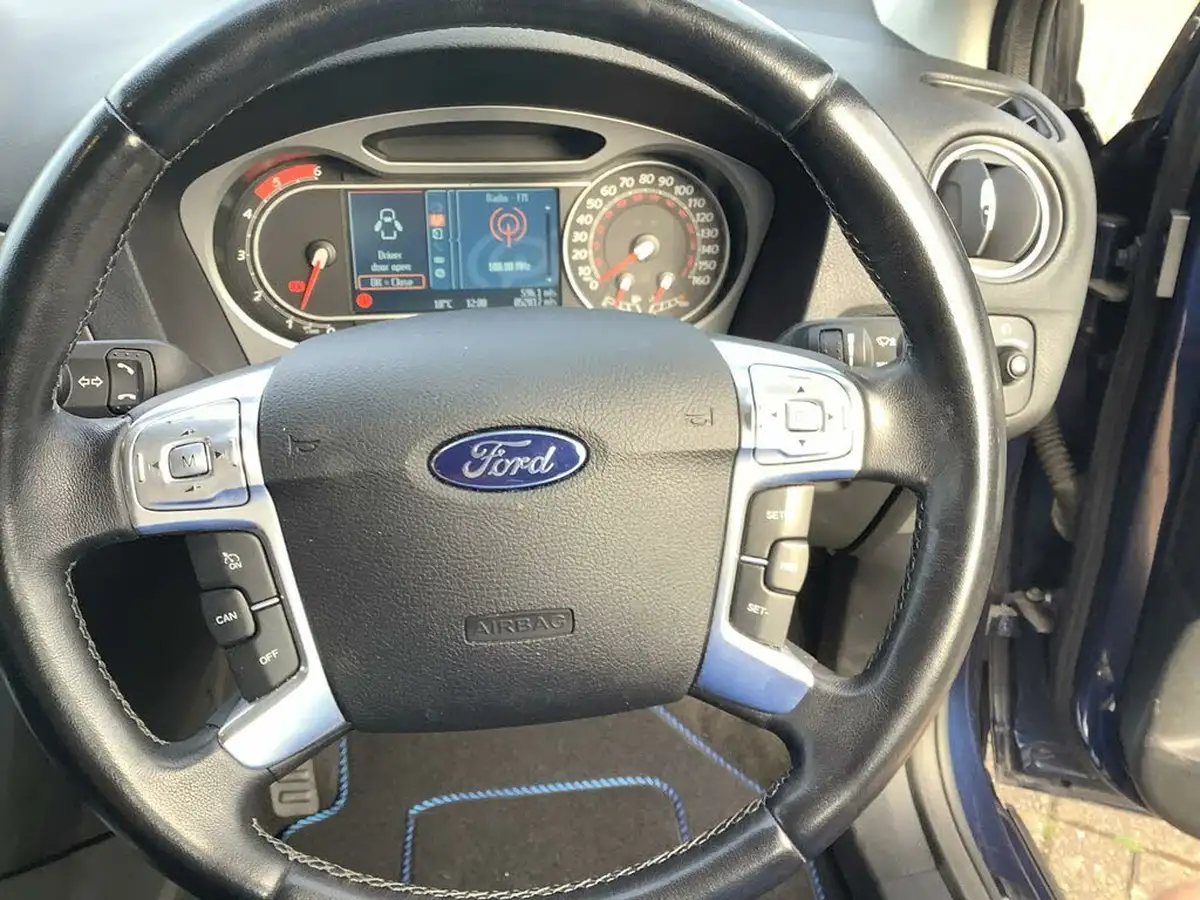 2009-ford-mondeo-22td-titanium-x-hatchback-5d-big-13