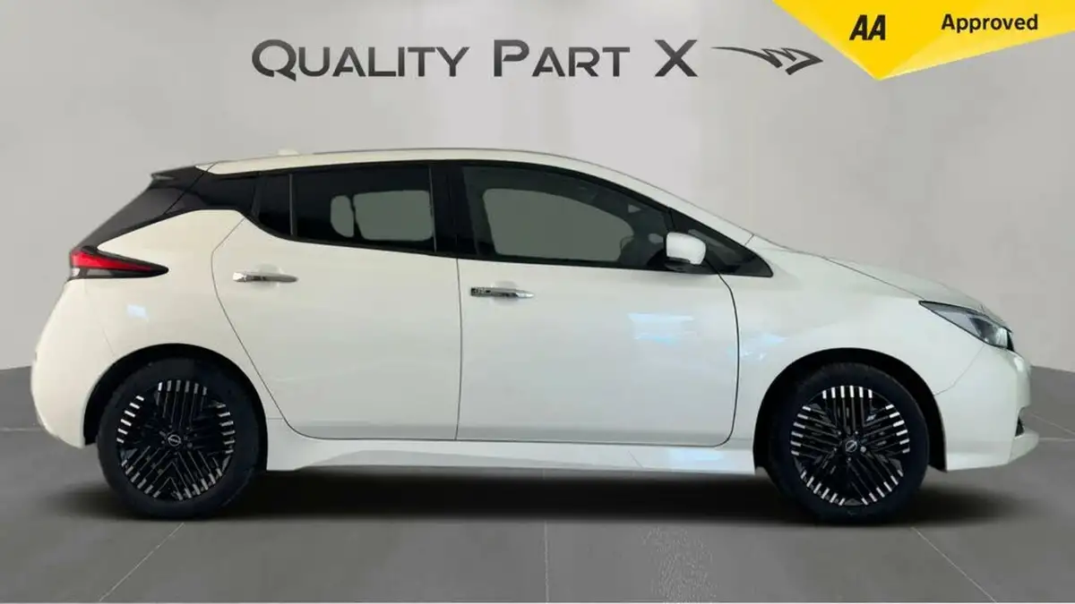 2023-nissan-leaf-e-tekna-39kwh-big-1