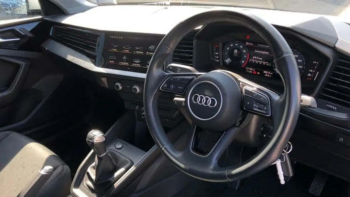 2022-audi-a1-10-25-tfsi-technik-big-5