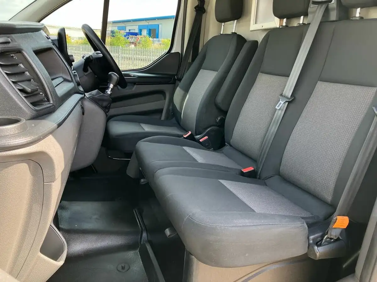 2021-ford-transit-custom-20tdci-300-l1h1-leader-105pseu6dt-panel-van-big-20