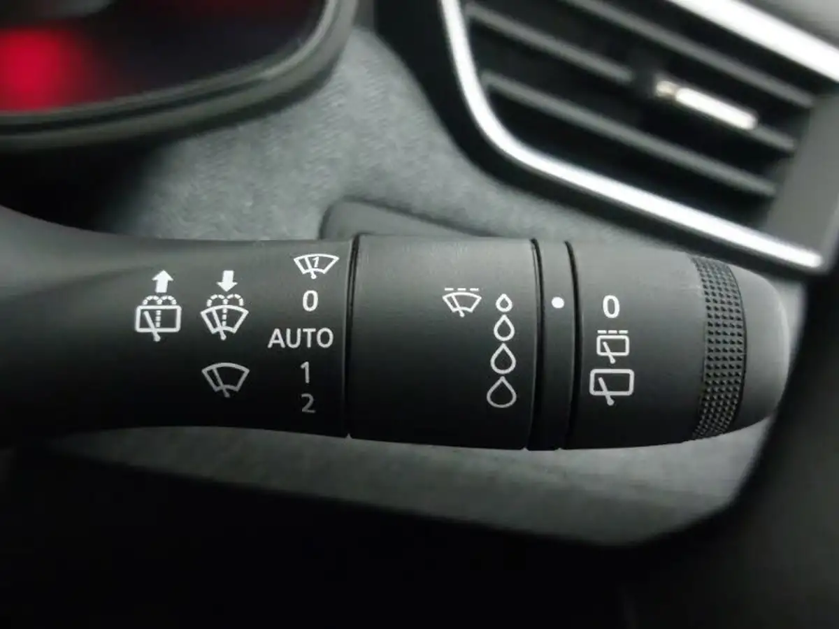 2024-renault-clio-16-techno-big-17