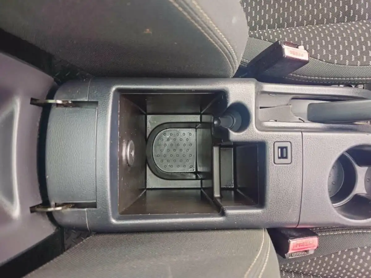 2009-nissan-qashqai2-16-acenta-big-31