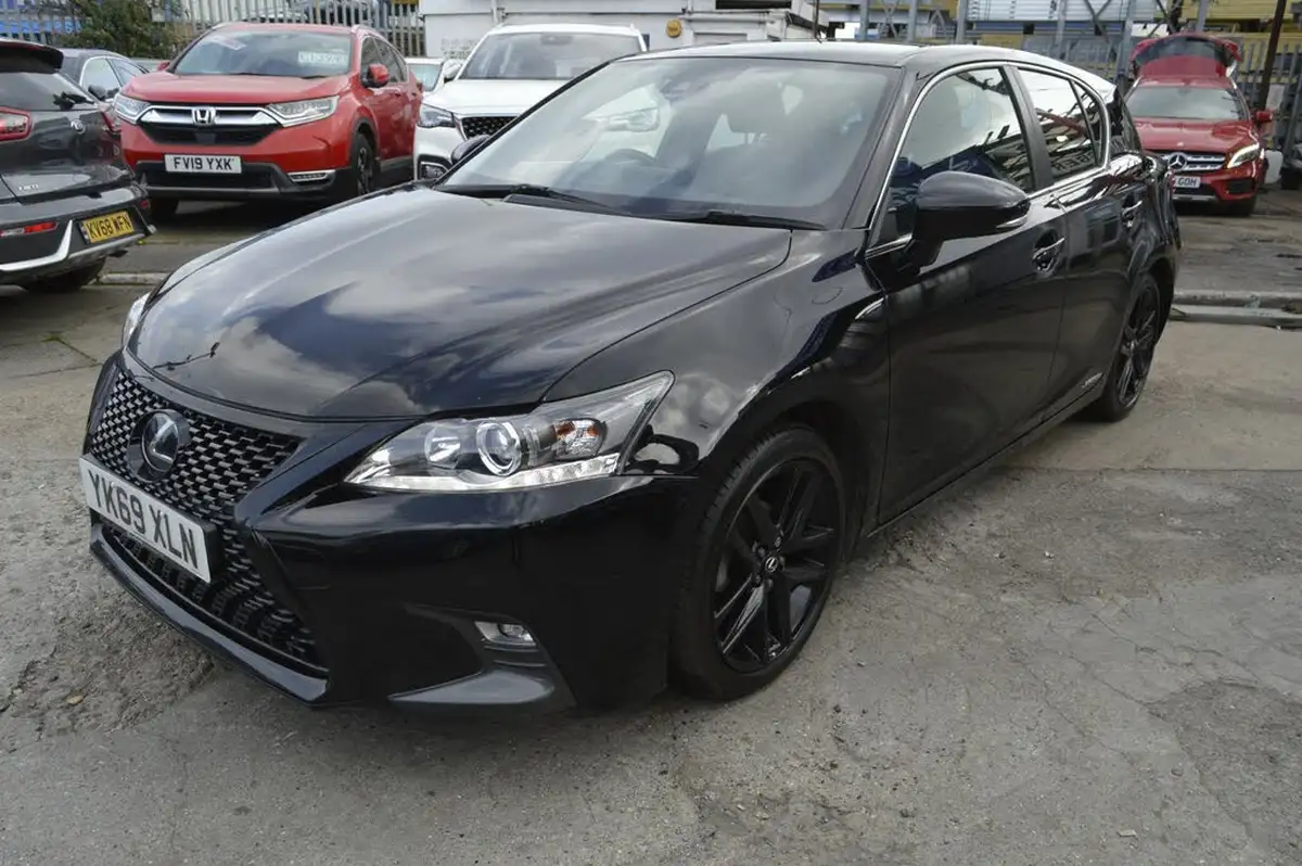 2019-lexus-ct-200h-18-ct-big-2