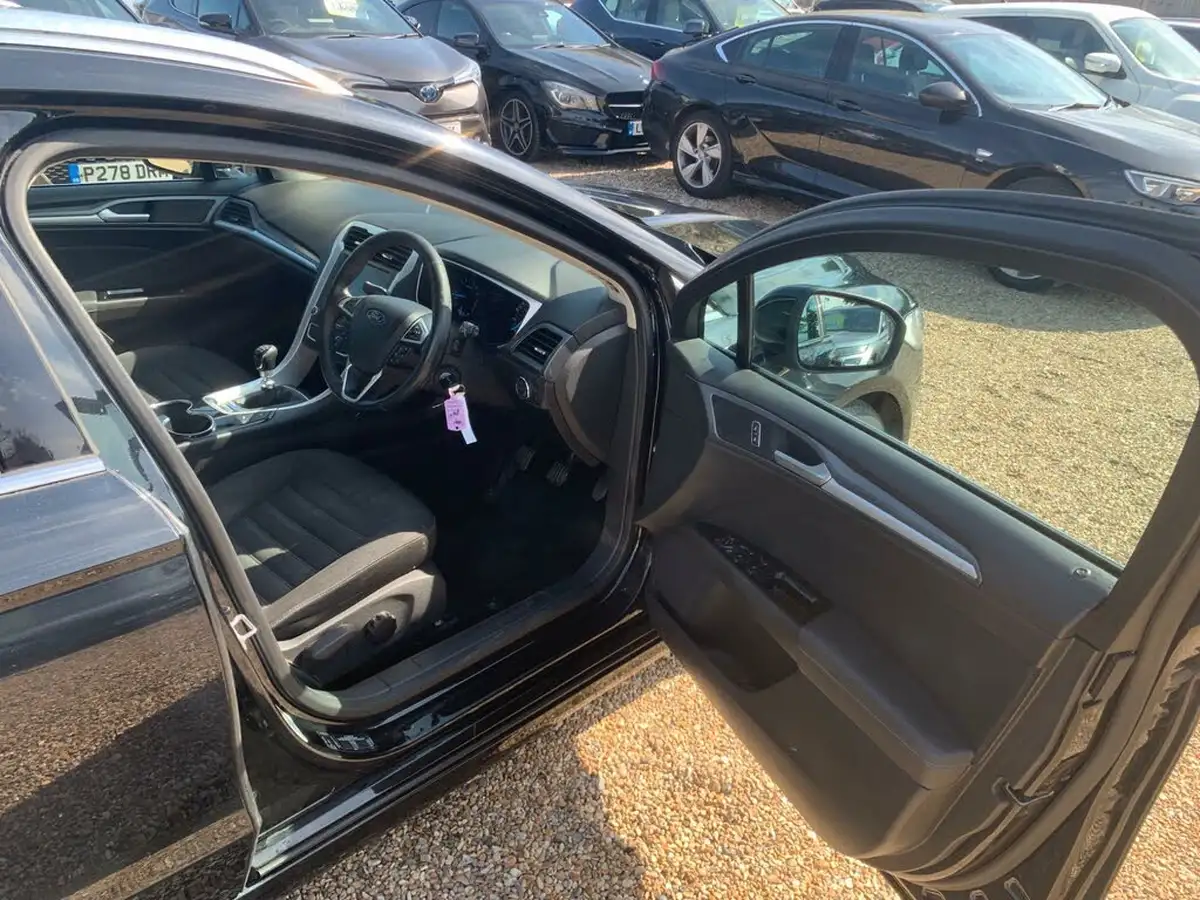 2015-ford-mondeo-20tdci-zetec-econetic-estate-big-8
