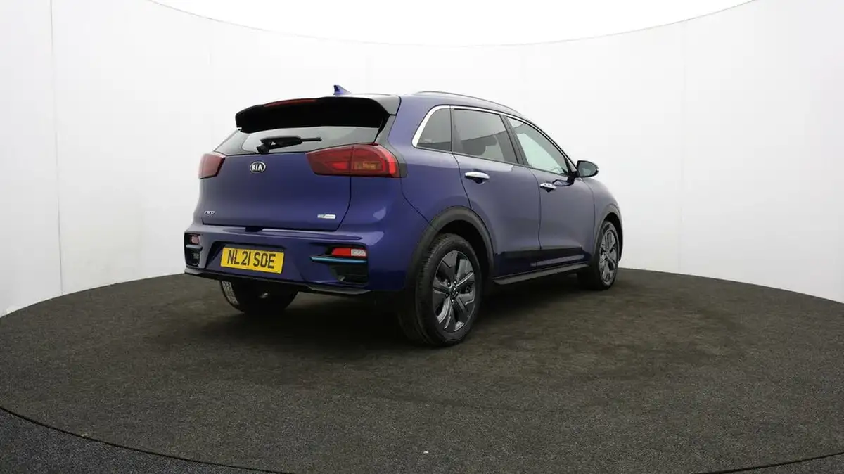 2021-kia-e-niro-ev-3-big-75