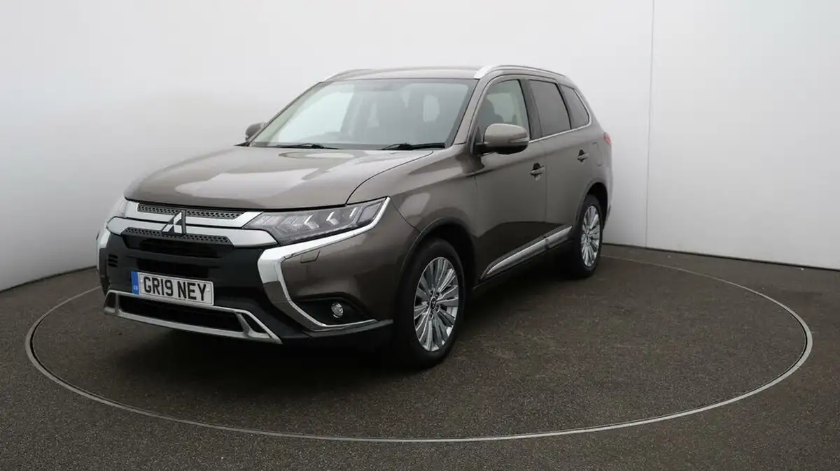 2019-mitsubishi-outlander-20-exceed-big-29