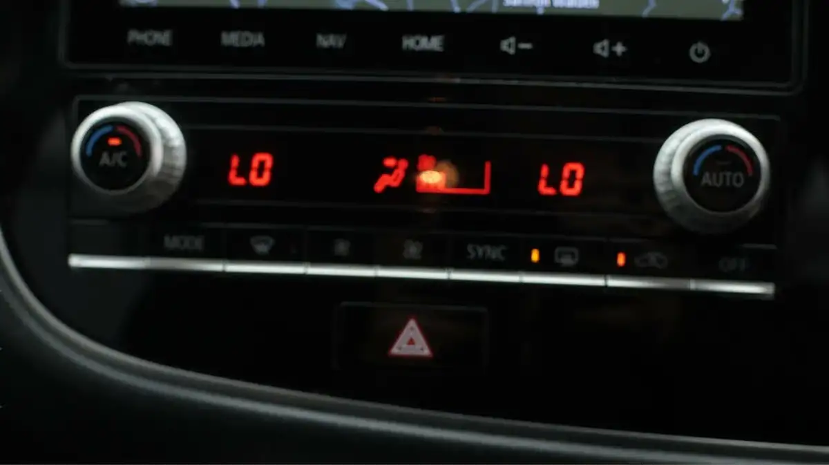 2019-mitsubishi-outlander-20-exceed-big-12