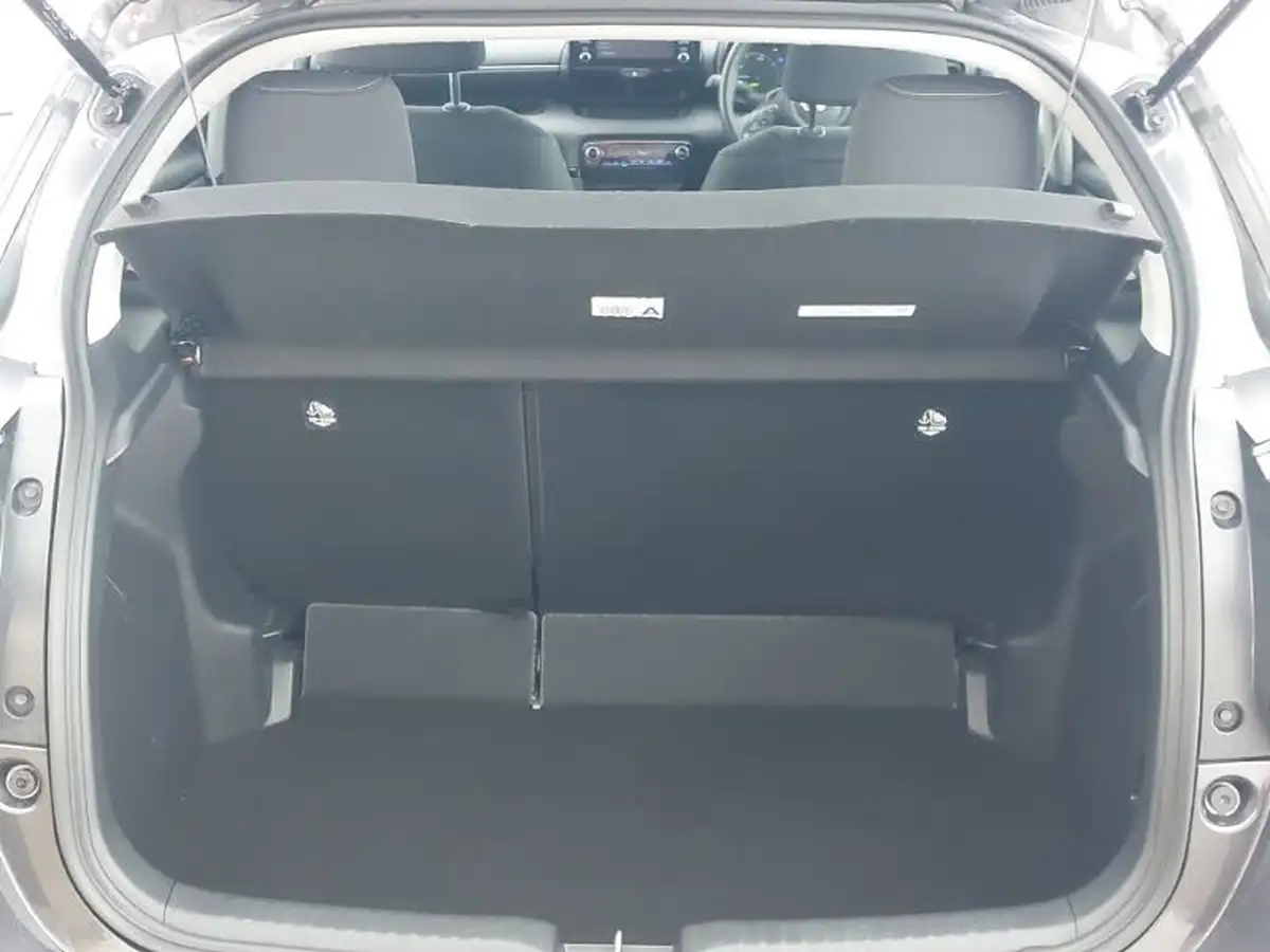 2022-toyota-yaris-15-vvt-i-icon-big-7
