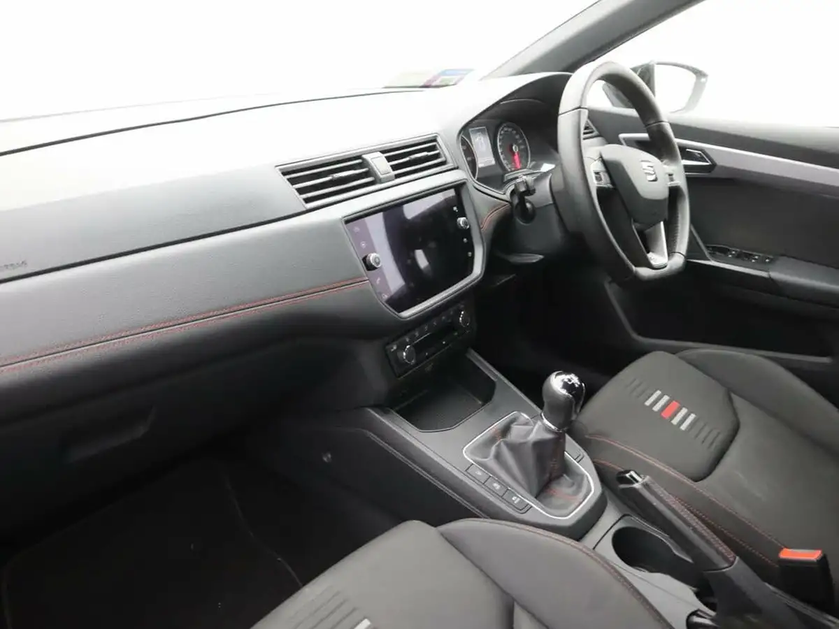 2021-seat-ibiza-10-tsi-fr-95ps-big-8
