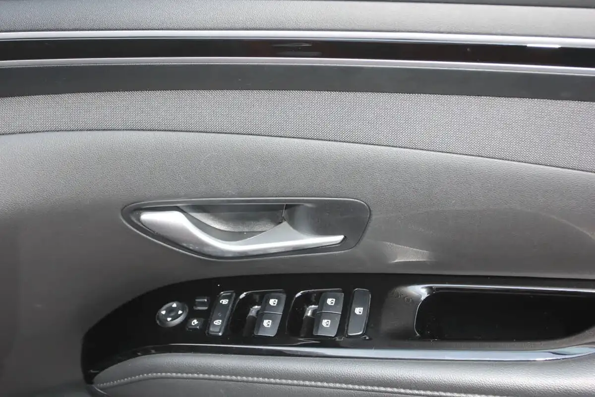 2022-hyundai-tucson-16-t-gdi-premium-230ps-hybrid-auto-big-13