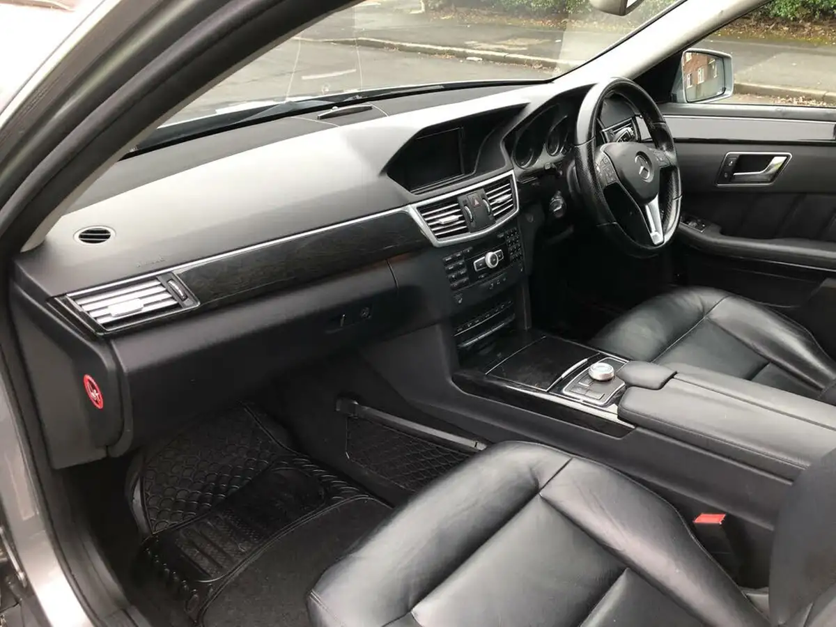 2012-mercedes-benz-e-class-21td-e220-executive-se-21cdi-blue-f-saloon-4d-7g-tronic-big-8