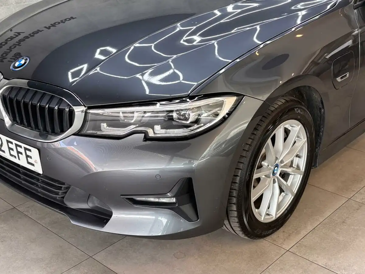 2022-bmw-3-series-20-330e-se-pro-touring-5d-big-42