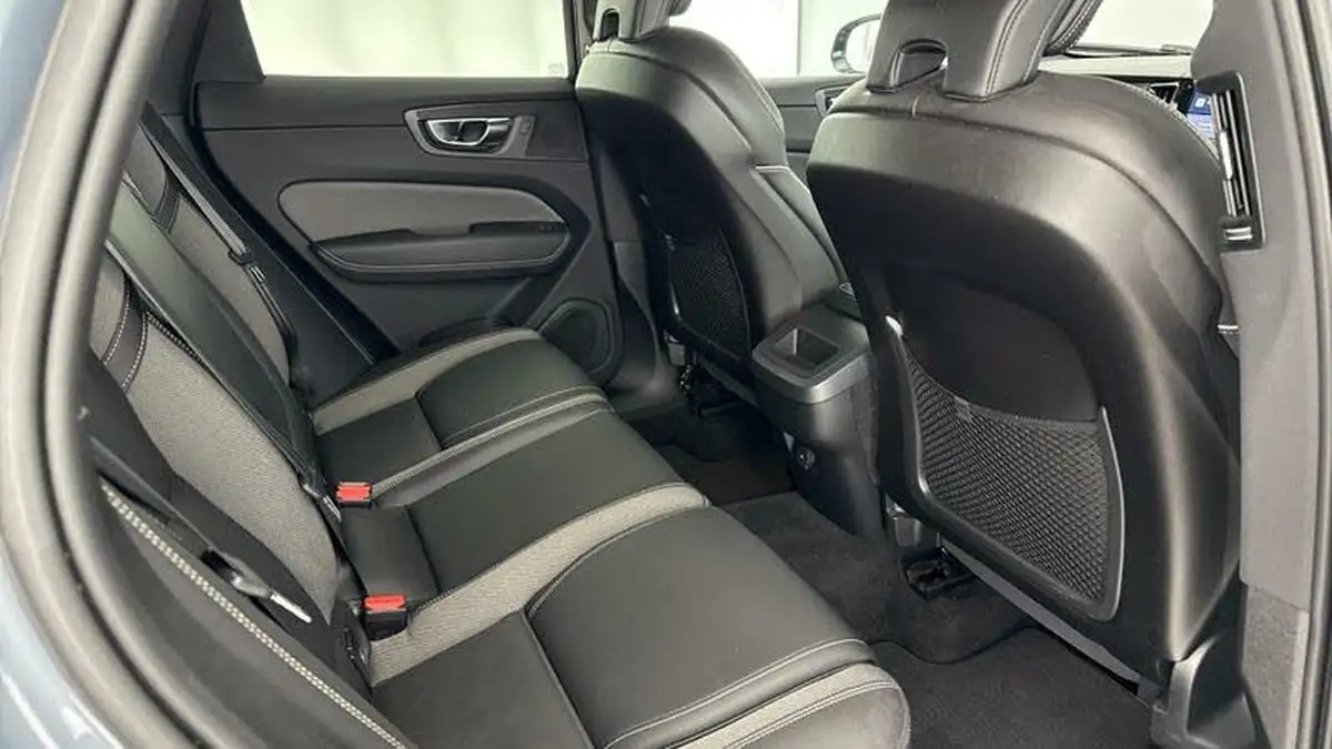 2022-volvo-xc60-20td-b4-r-design-pro-big-25
