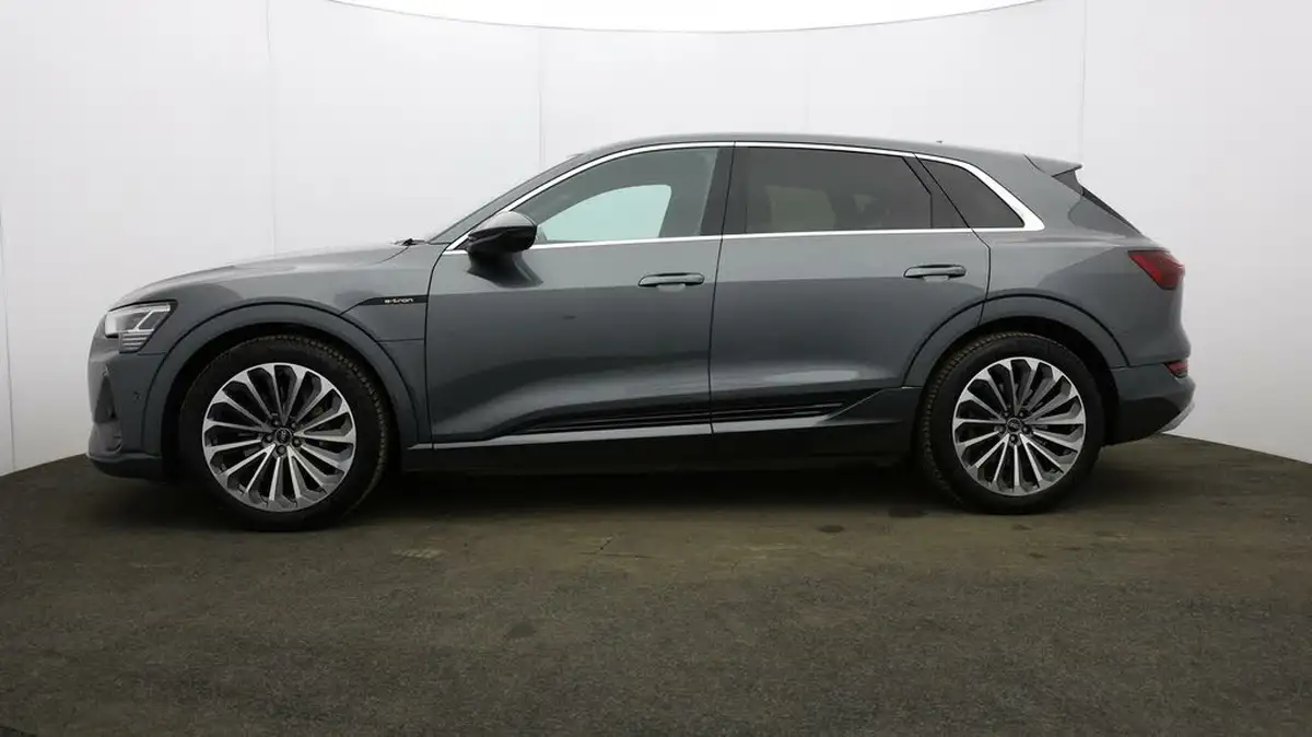 2021-audi-e-tron-50e-s-line-station-wagon-big-64