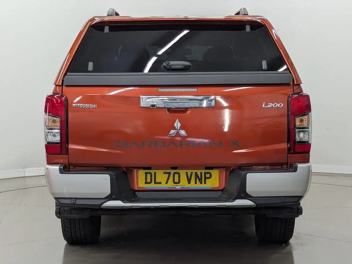 2020-mitsubishi-l200-22di-d-barbarian-x-big-9