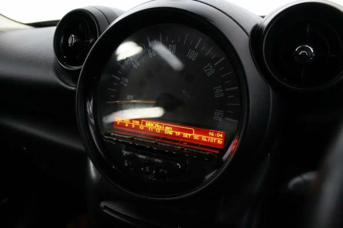 2014-mini-countryman-20td-cooper-sd-big-26