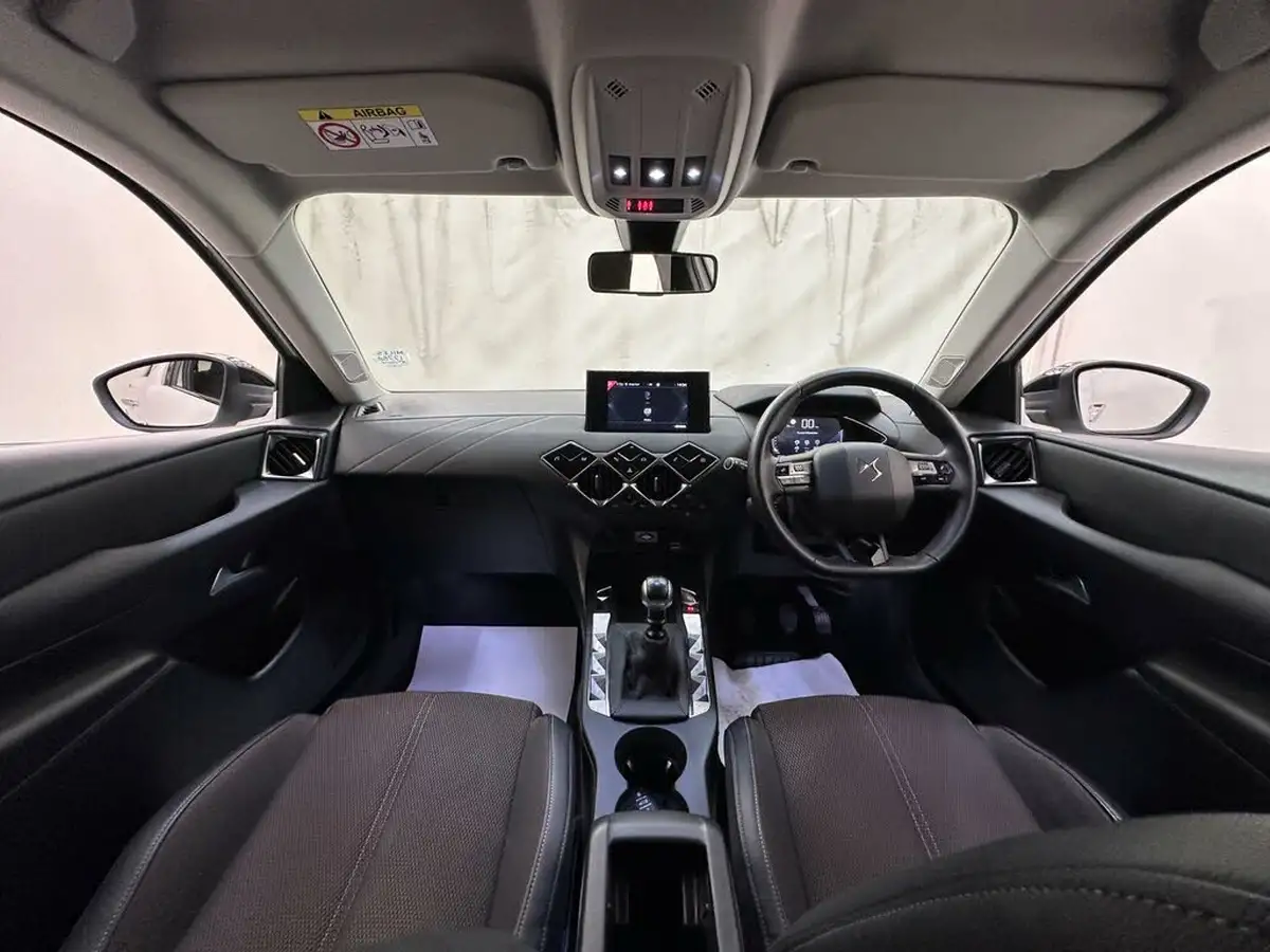 2021-ds-ds-3-crossback-12-puretech-prestige-100ps-big-19