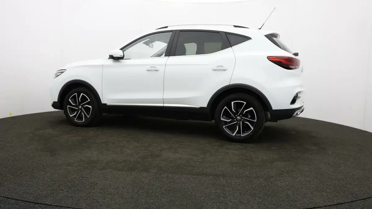 2023-mg-zs-suv-10t-gdi-exclusive-big-63