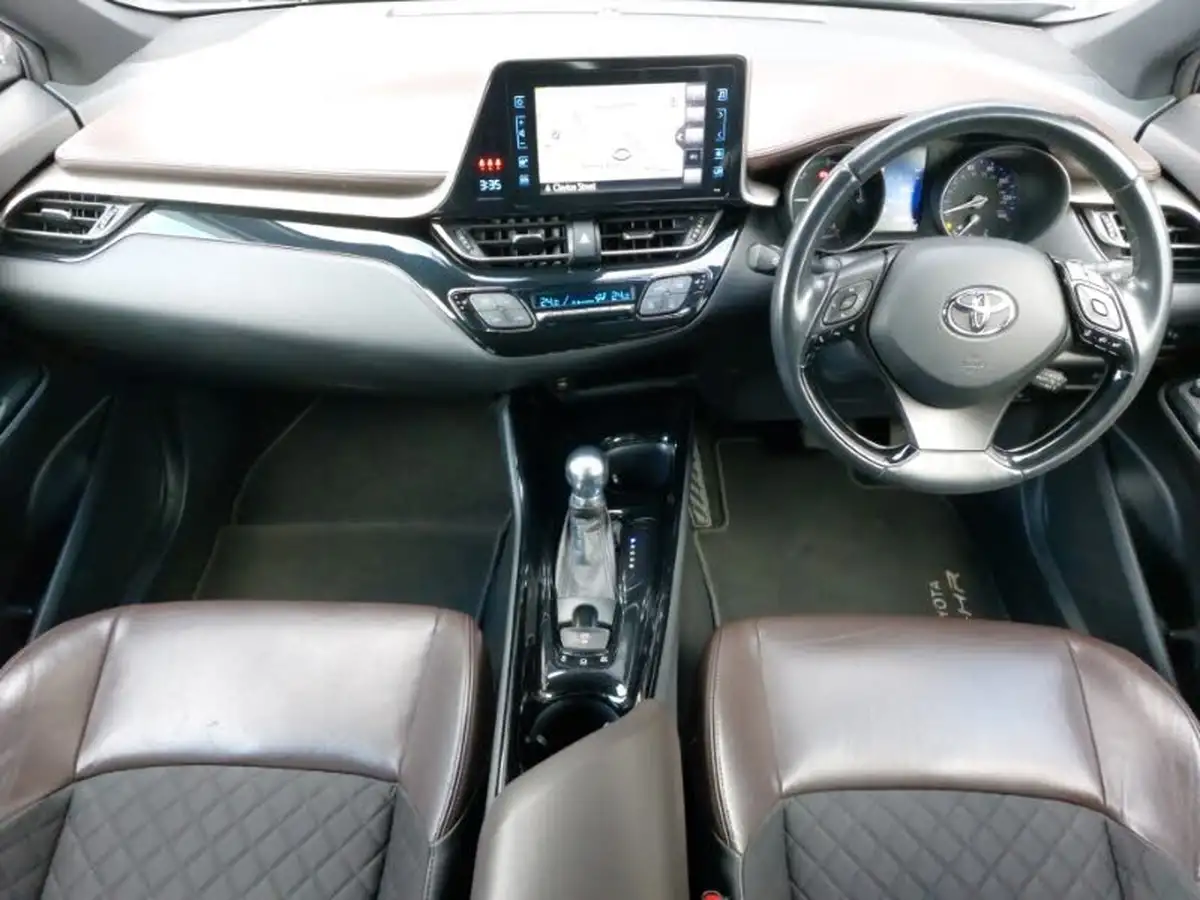 2017-toyota-c-hr-18-vvt-i-excel-big-2