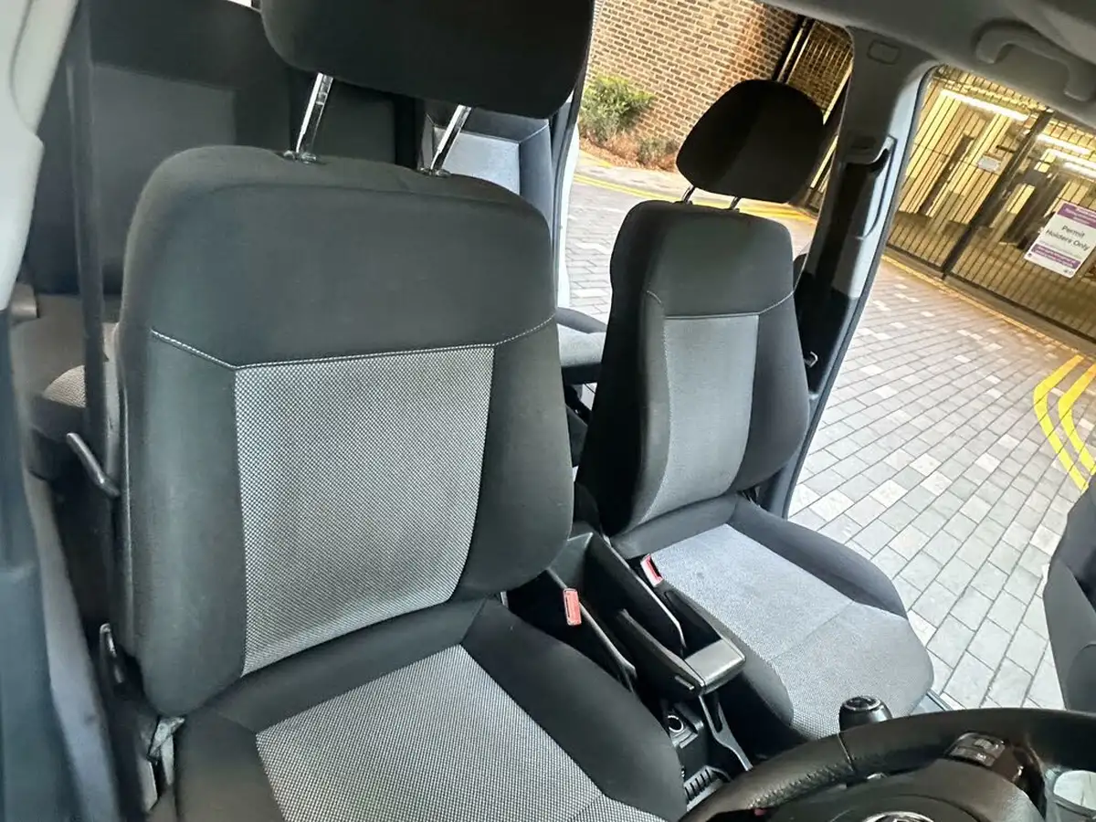 2014-vauxhall-zafira-18-exclusiv-120ps-big-17