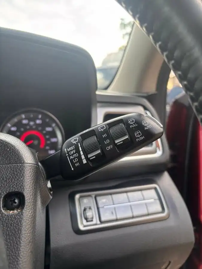 2022-kgm-ssangyong-tivoli-12-gdi-t-ventura-big-17