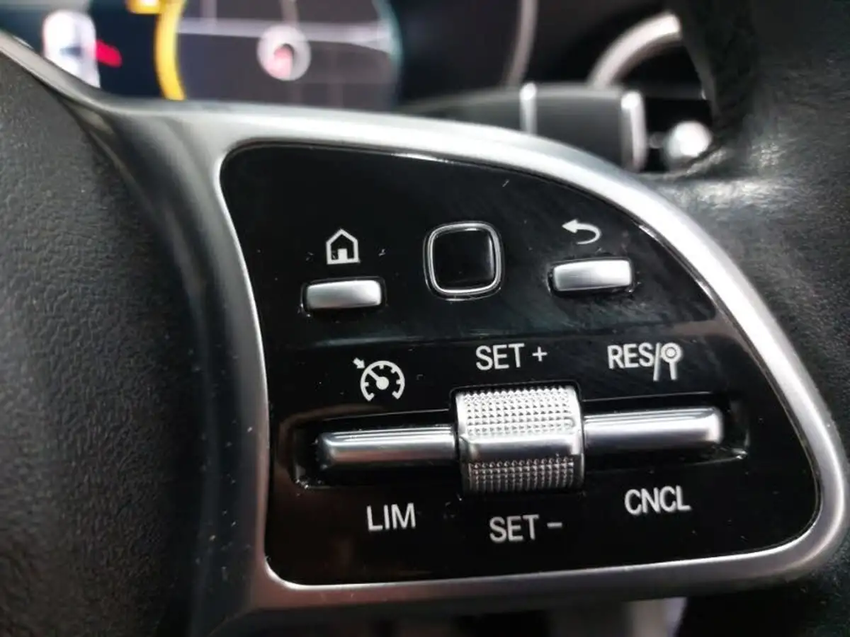 2019-mercedes-benz-c-class-15-c200-sport-premiumss-saloon-4d-big-12