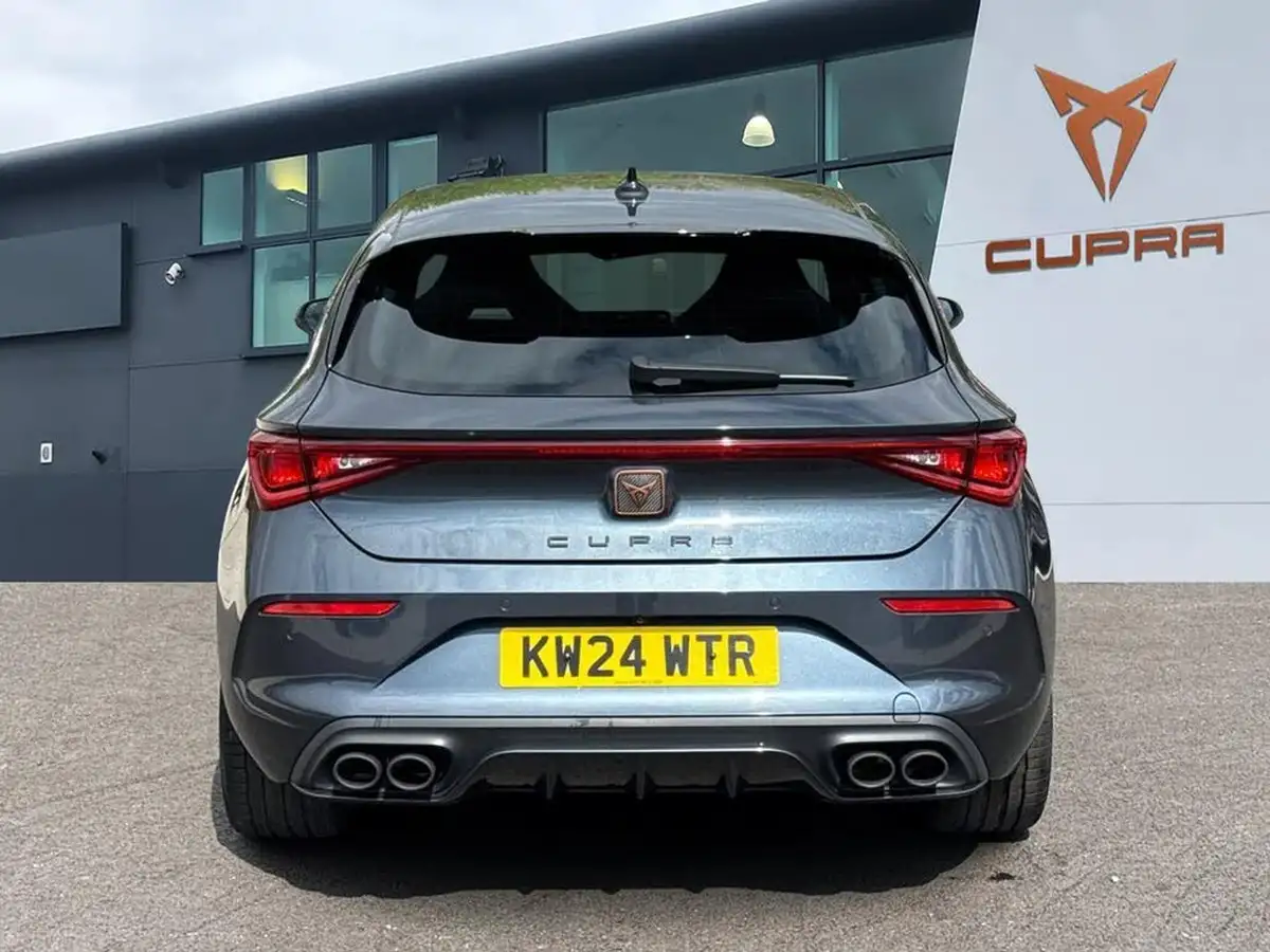 2024-cupra-leon-nf-20-tsi-vz2-design-edition-300ps-hatchback-big-3