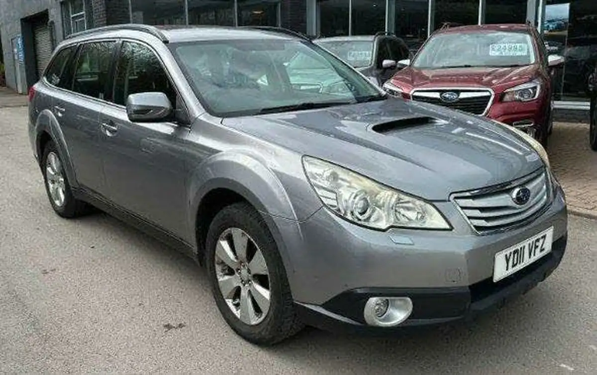 2011-subaru-outback-20td-se-big-6