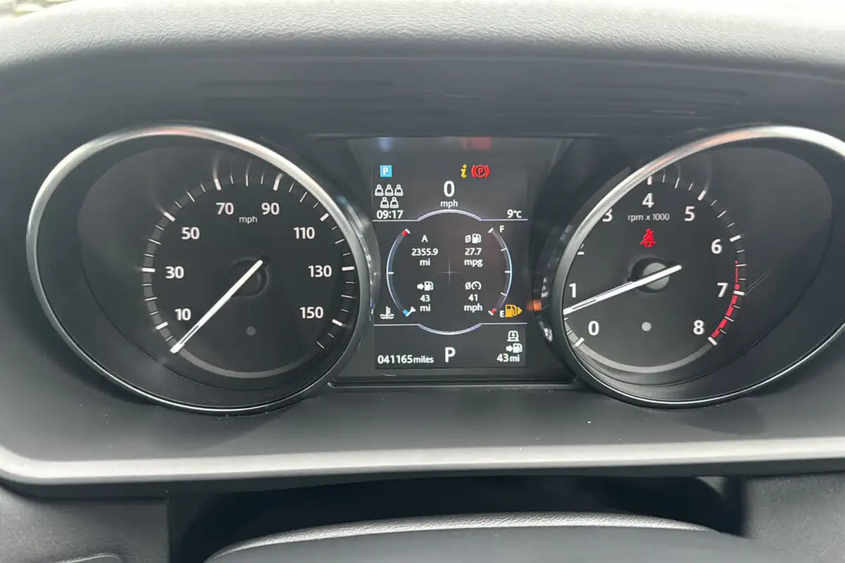 2018-land-rover-discovery-20-si4-se-big-12