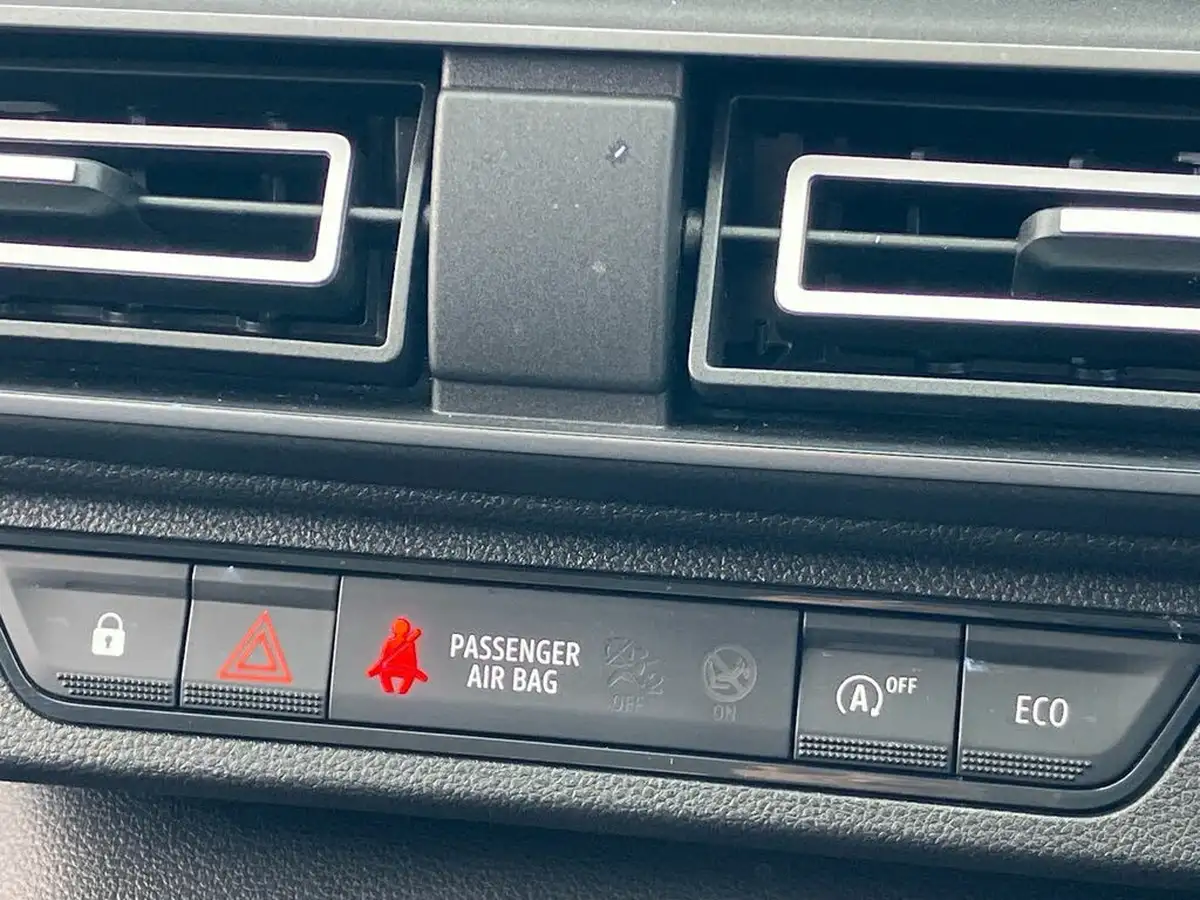 2023-dacia-sandero-10-tce-expression-100bhp-bi-fuel-big-45