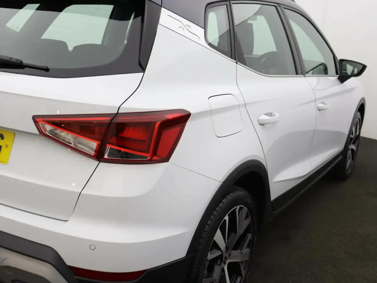 2022-seat-arona-10-tsi-xperience-lux-big-40